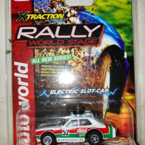 Two slot car tracks vintage with 9 slot cars three brand new never opened - Picture 2 of 5